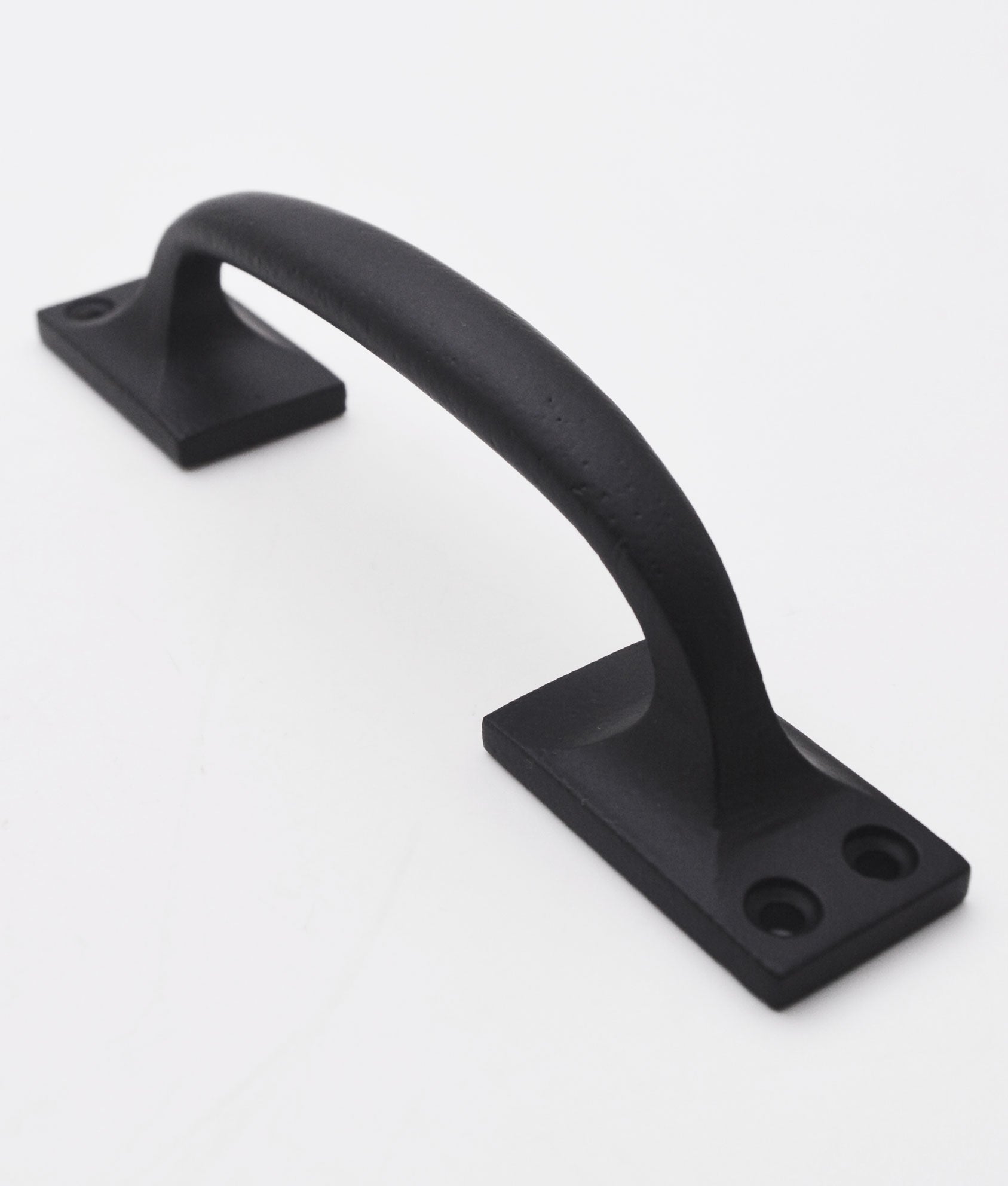 Garve Offset Matt Black Cabinet Pull Handle