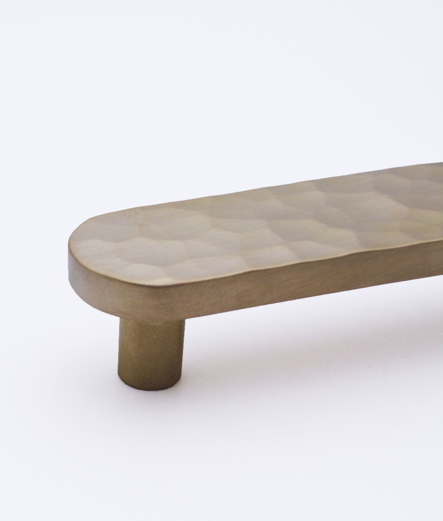 Guell Hammered Cabinet Handle