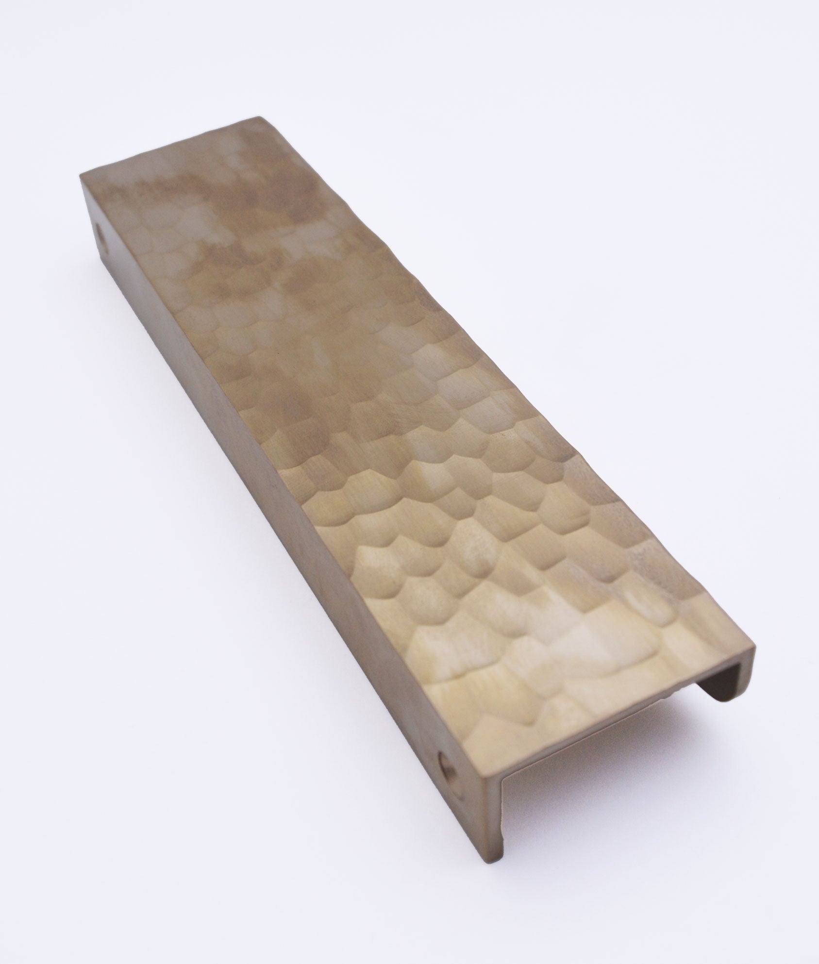 Cyrus Hammered Edge Pull