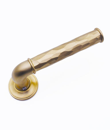 Kiefer Hammered Lever on Rose