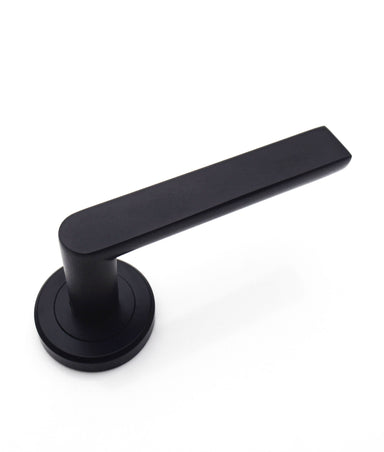Hoby Matt Black Lever on Rose