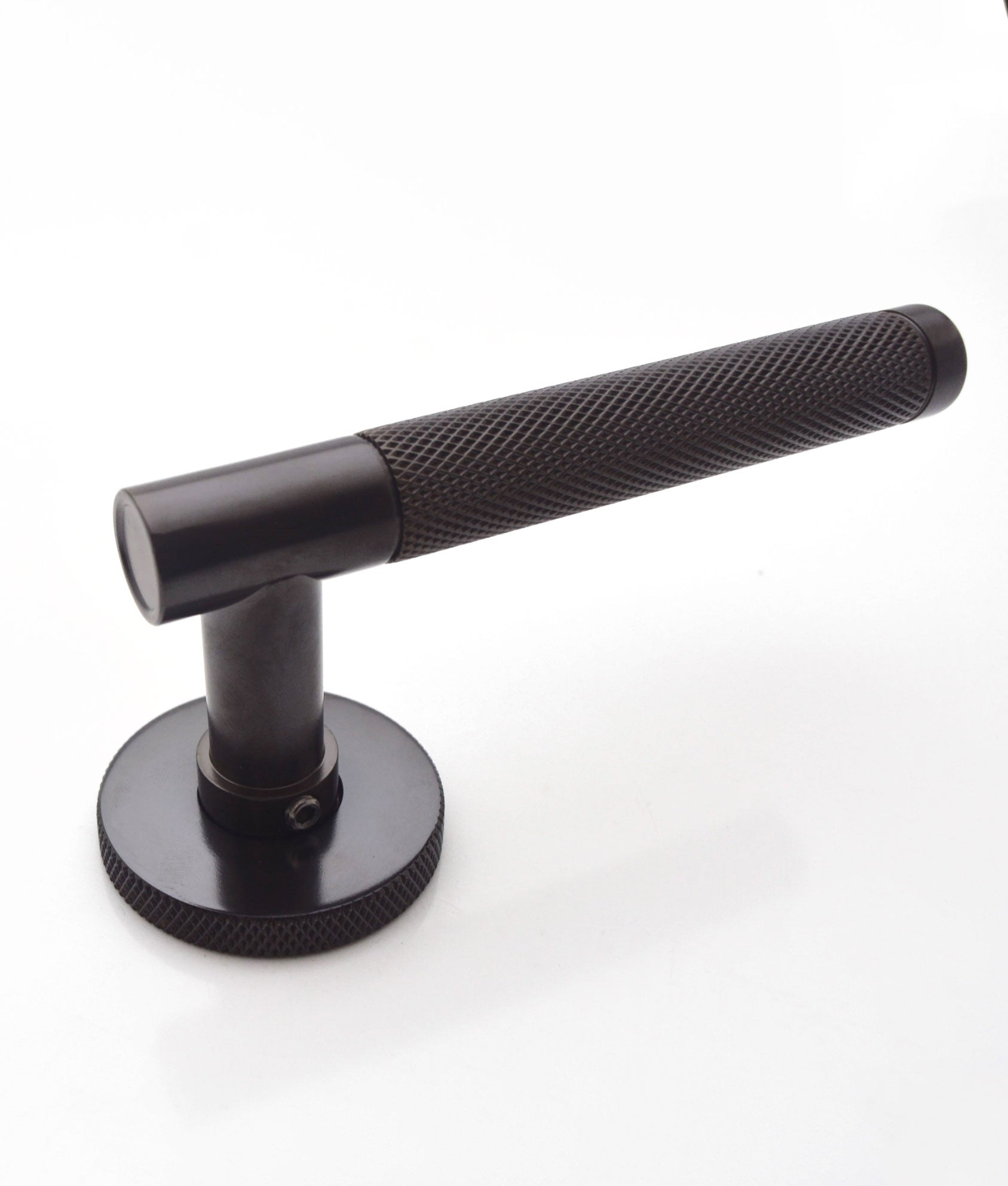 Recared Knurled Lever on Rose