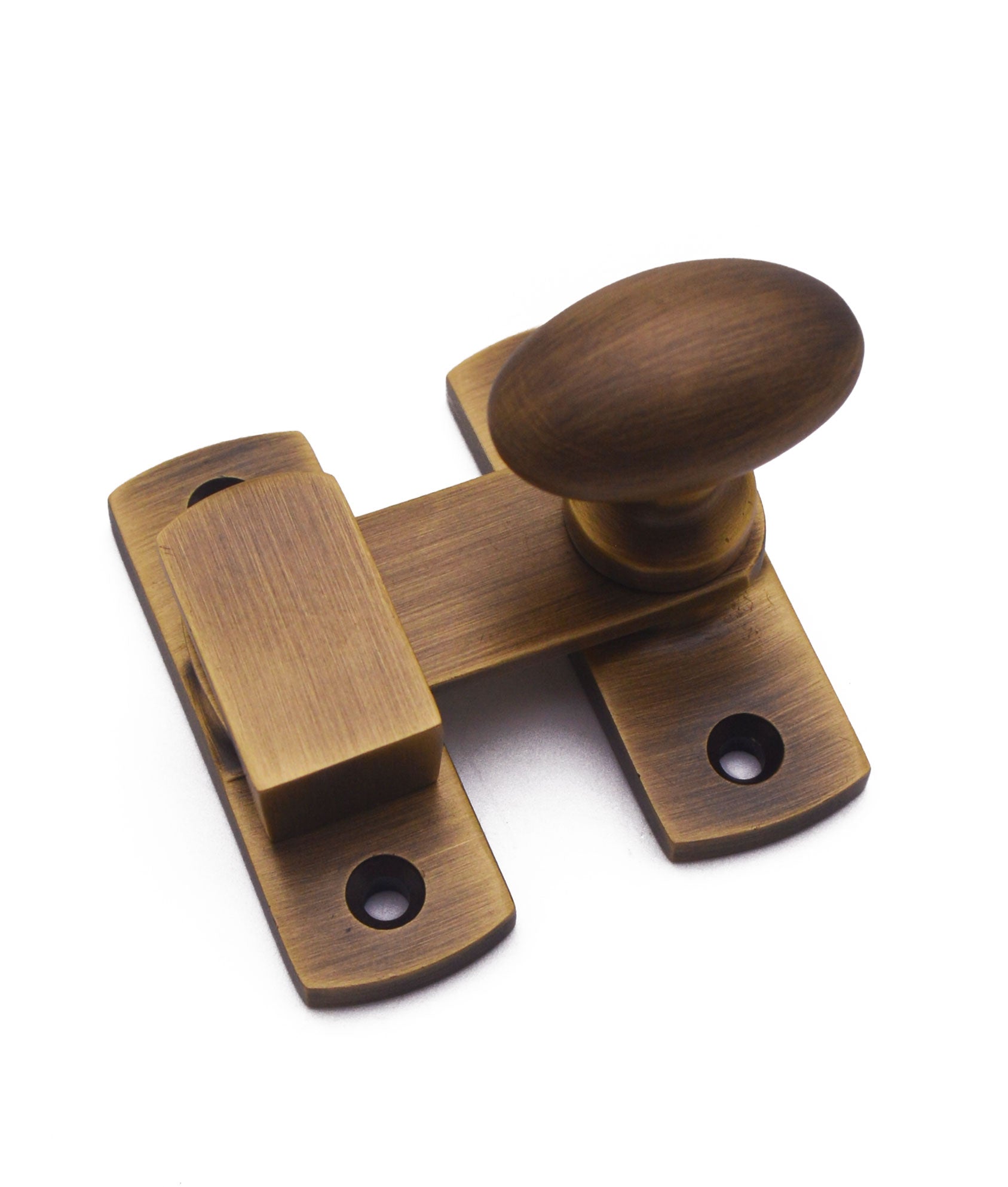 Capri Lyons Showcase Fastener