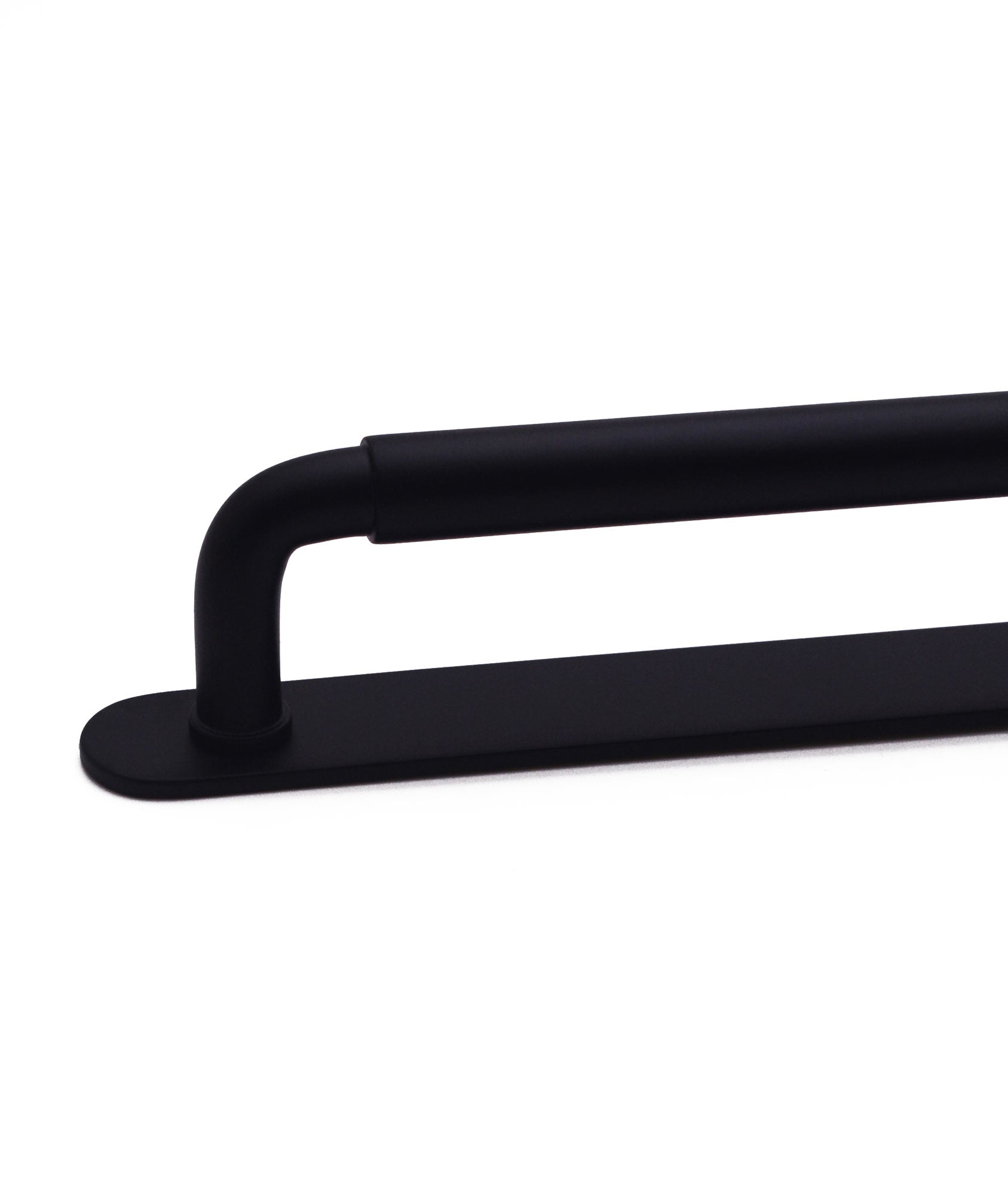 Capri Bannon Cabinet Pull Handle on Plate