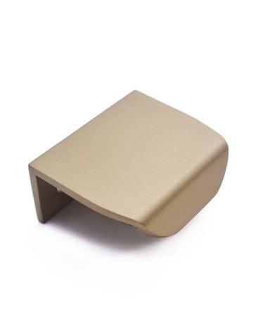 Cloverfield Cabinet Edge Pull Handle