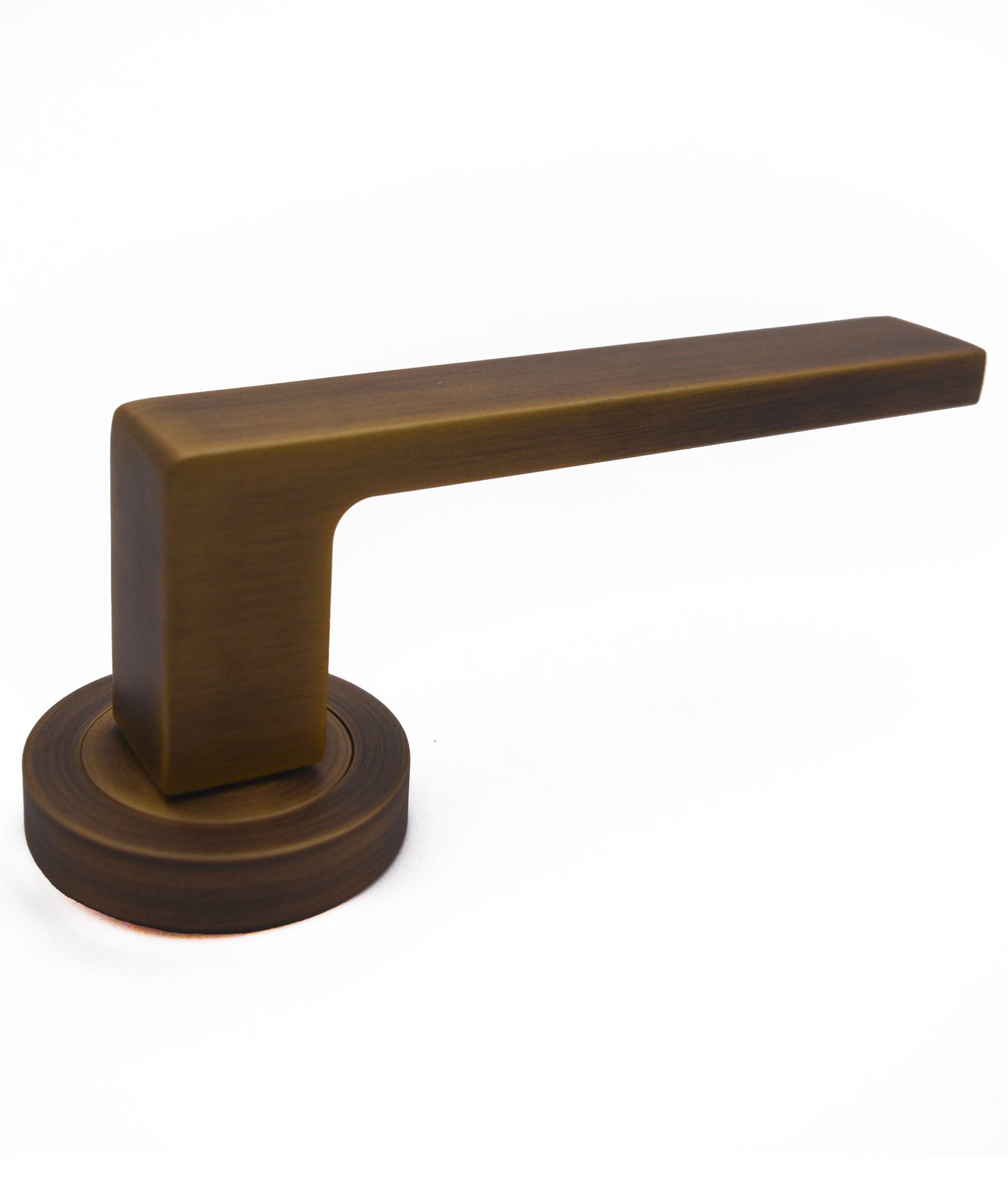 Wilton Saratoga Lever on Rose