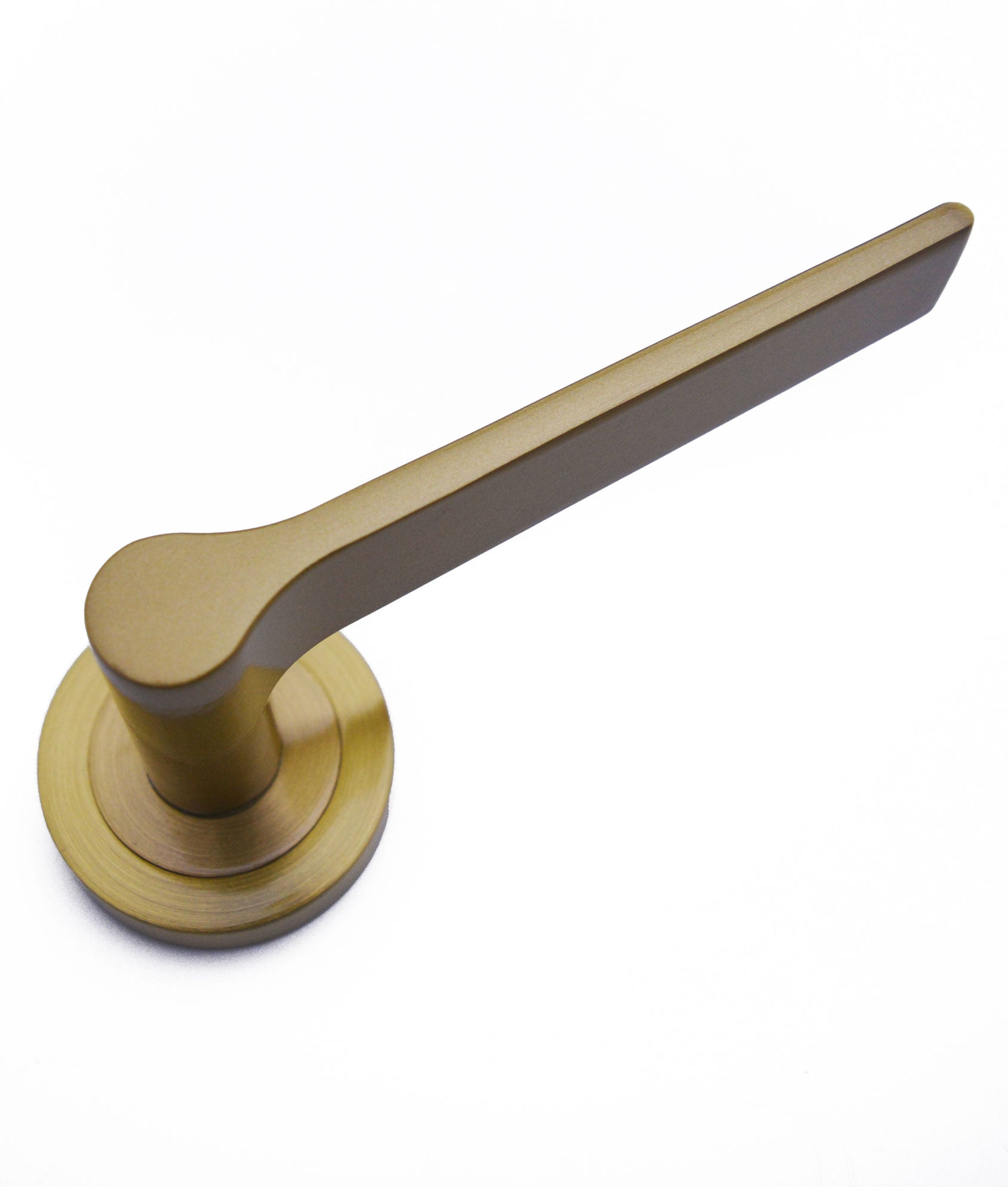 Wilton Pinched Lever on Rose