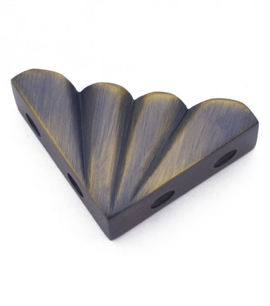 Shell Chest Corner