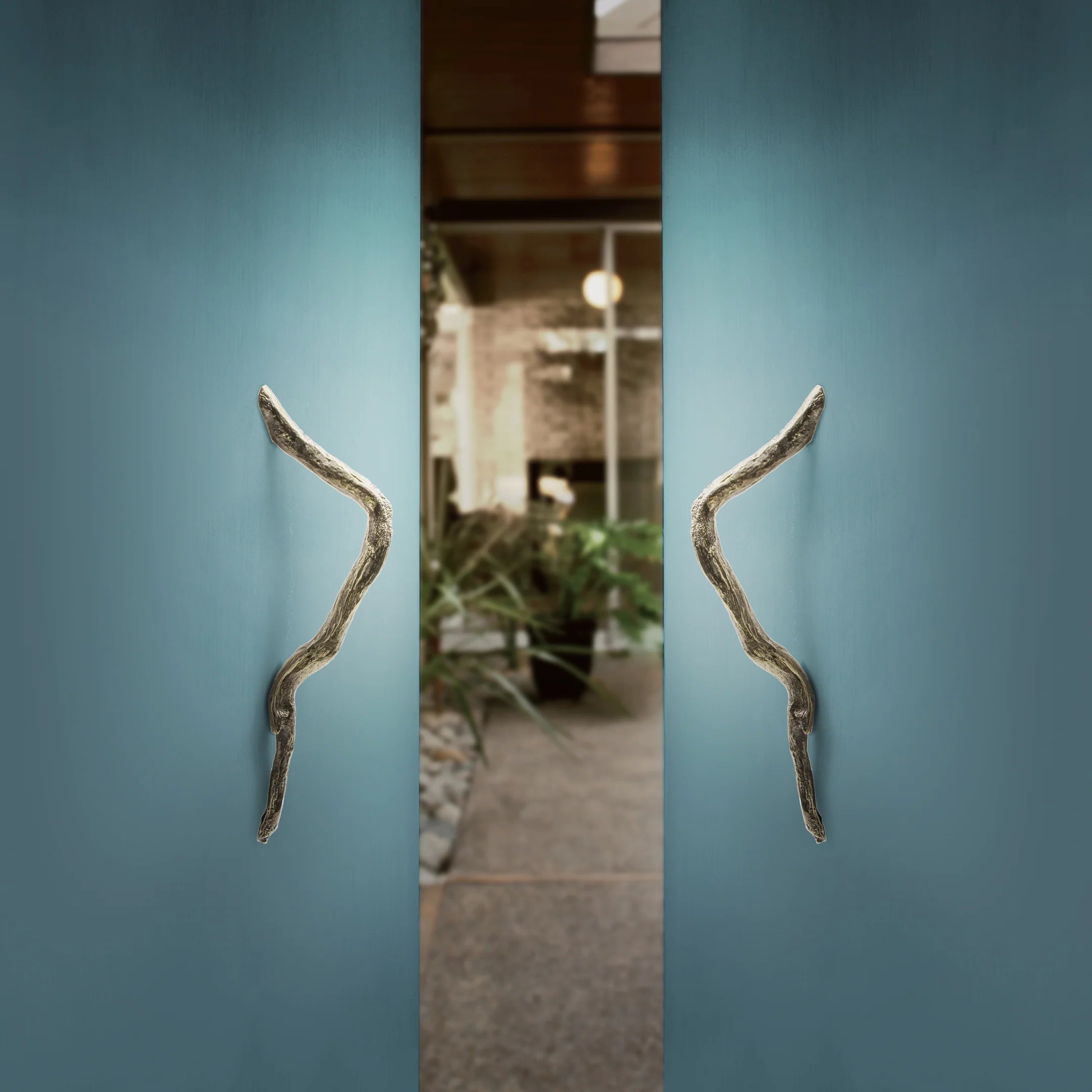 Limb Door Pull EA1025