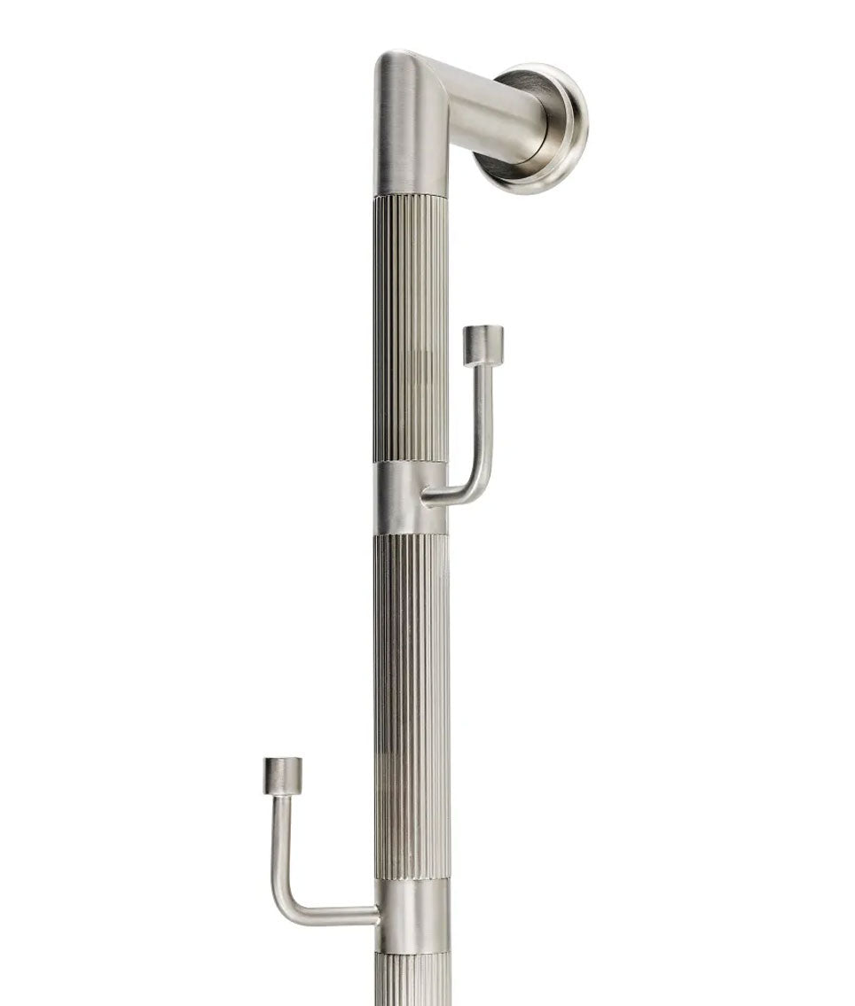 Ravello Vertical 32mm Rail c/w 2no Swivel Robe Hooks| A&H Brass