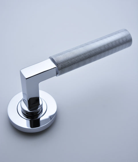 Knurled Lever On Rose