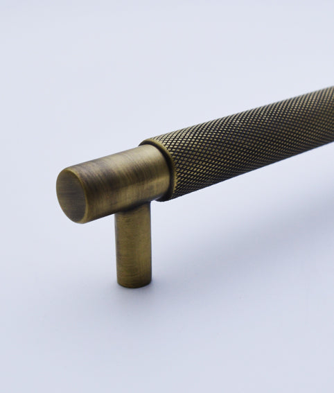 Leon Partial Knurled Cabinet Pull Handle