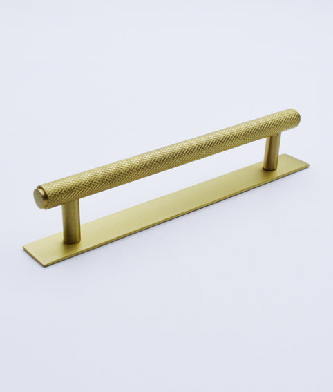 Cadiz Oxwick Knurled Cabinet Pull Handle on Plate